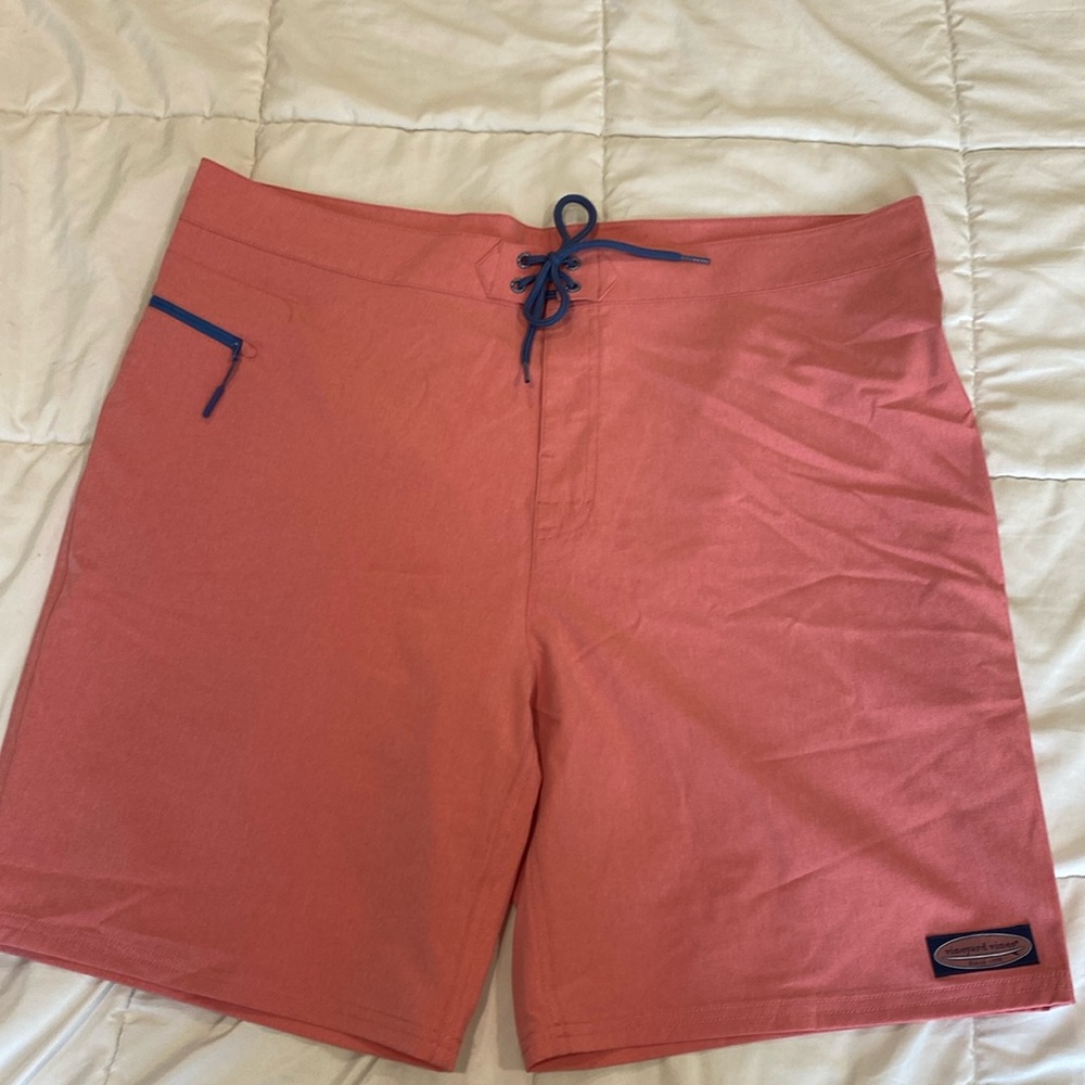 Vineyard Vines men's swim trunks size 40